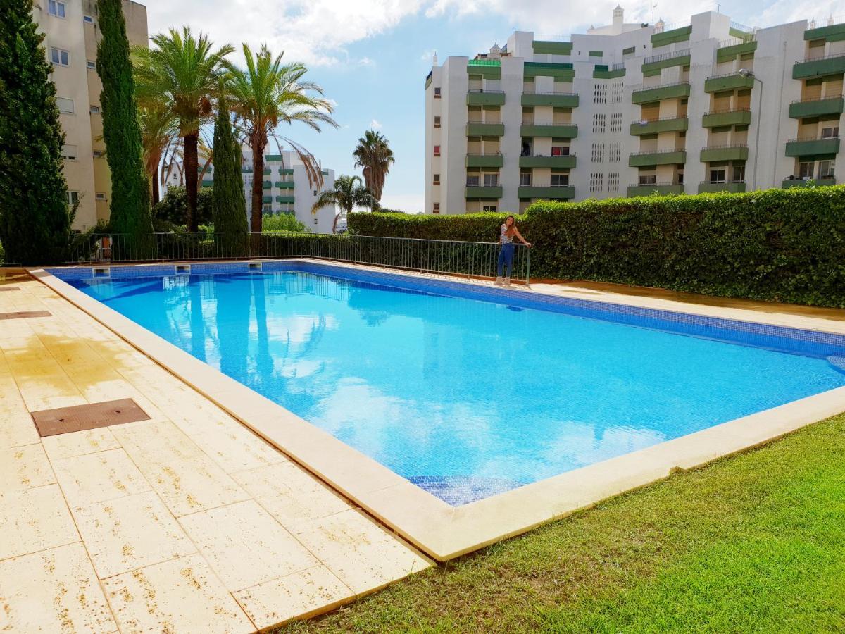 Gorgeous Apartment In Portimao Luaran gambar